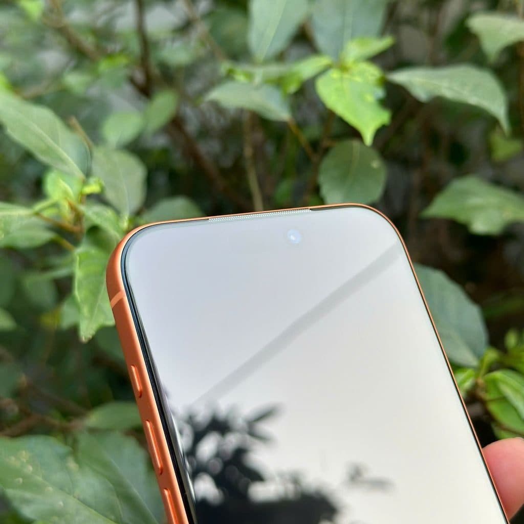 Kính cường lực iphone chống nhìn trộm 4 chiều HaoMaxs, viền siêu mỏng, khung tự dán tự lấy bụi