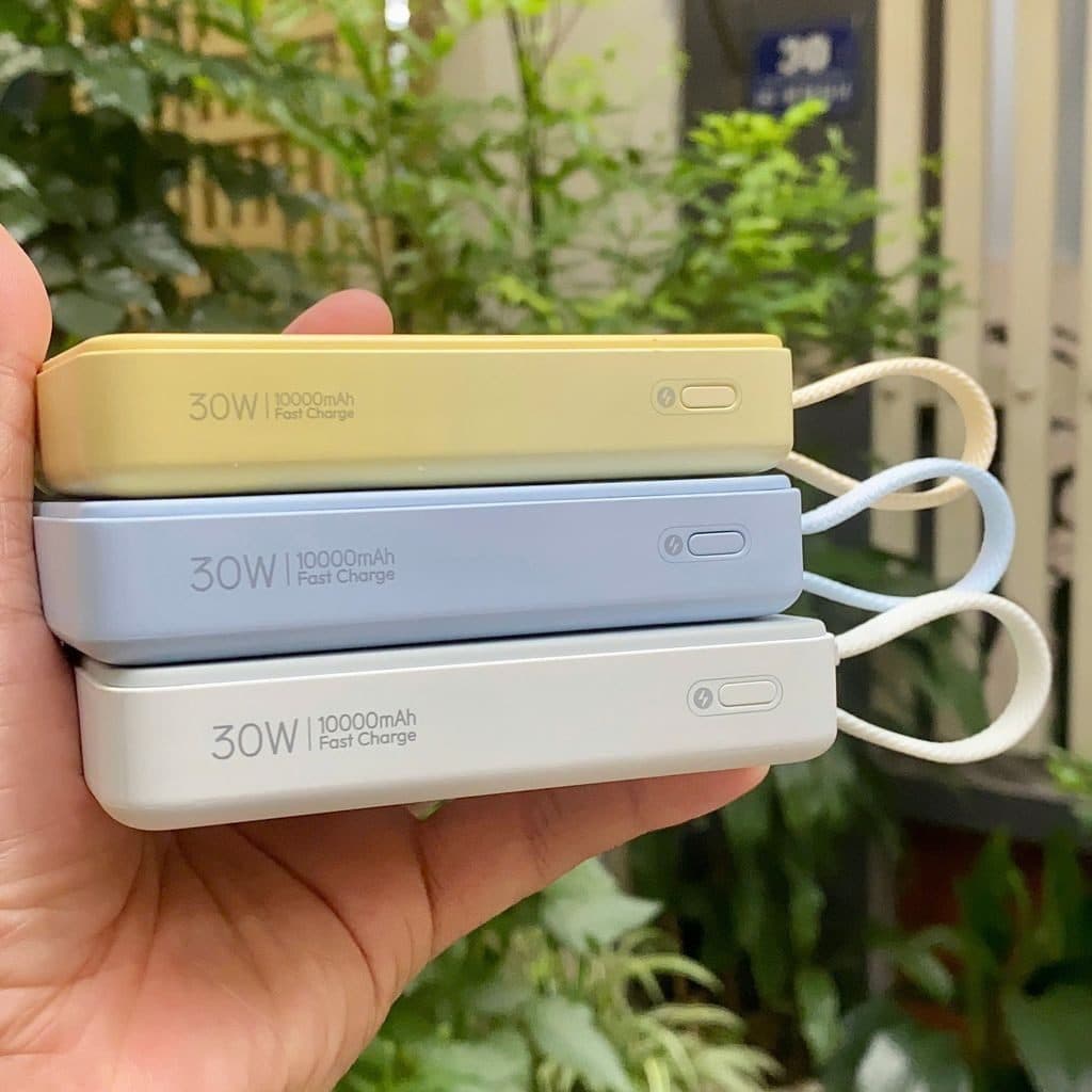 Sạc Dự Phòng ROMOSS 10000mAh 30W MagSafe - Tích hợp cáp C-L , Sẵn màu Xanh - Trắng