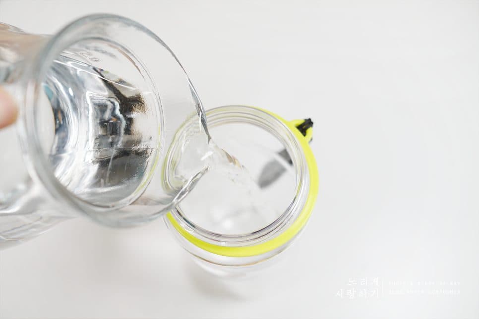 Bình nước cao cấp Lock&Lock 770ml HLC364, có lõi lọc trà, hoa quả detox